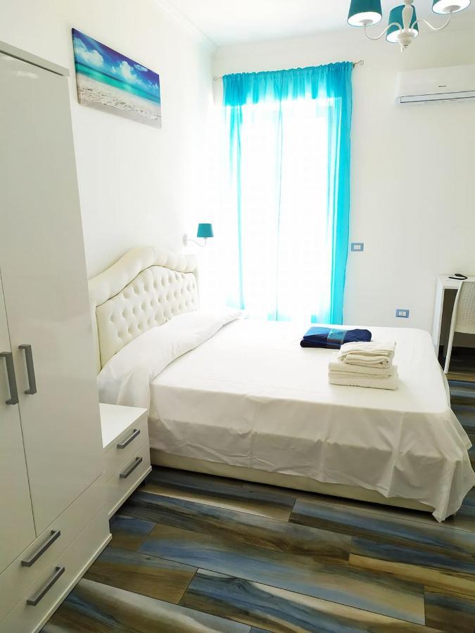 Hotel La Terrazza Sul Mare Marina di Camerota Exterior foto